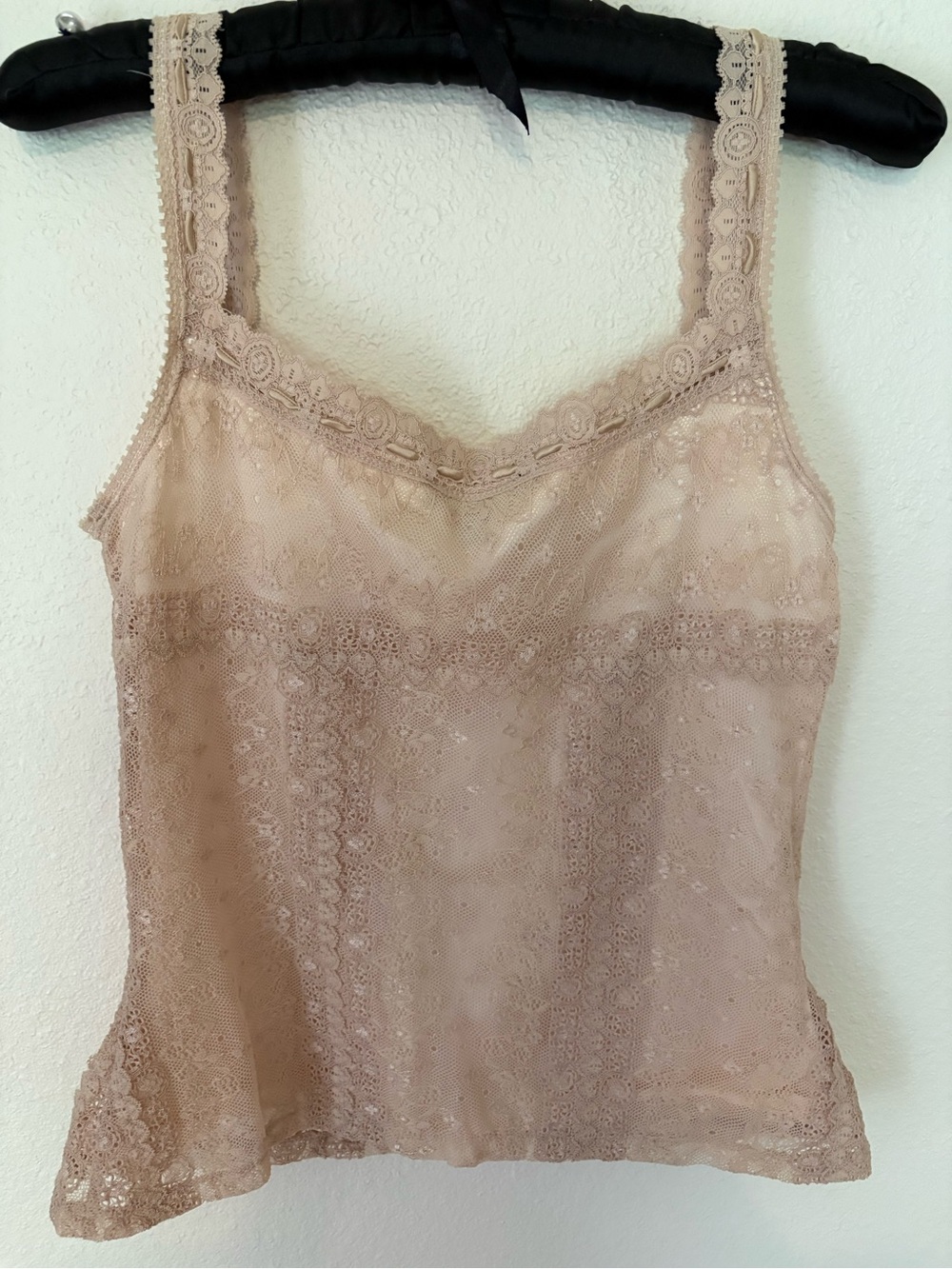 Express Lace Trim Camisole in Beige - Picture 3 of 8